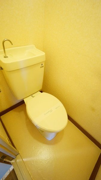 【トイレ】　リフォーム中の為同仕様のお部屋の写真です