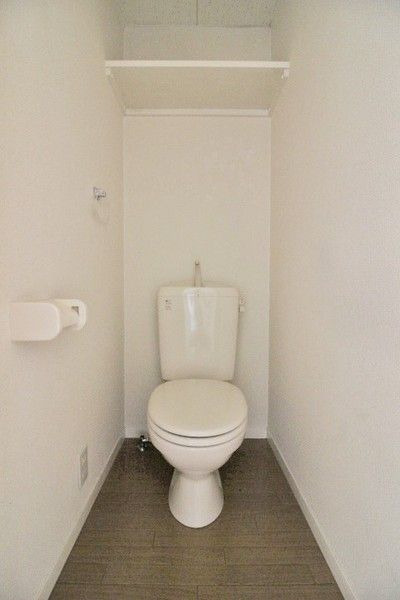 【トイレ】　収納スペースもあります！